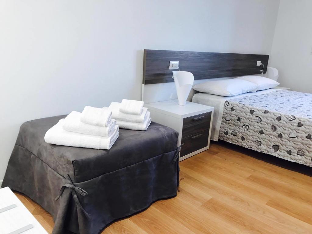 Four Rooms Guesthouse Ористано Экстерьер фото
