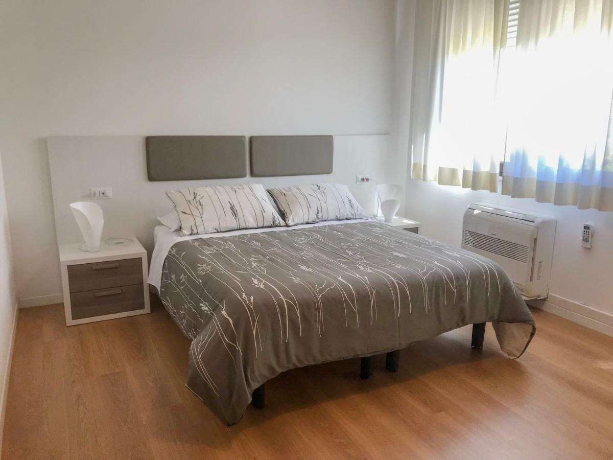 Four Rooms Guesthouse Ористано Экстерьер фото